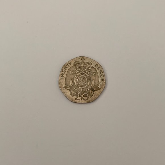 1982 - Twenty Pence Coin - United Kingdom U.K. - Queen Elizabeth II D·G·REG·F·D - Picture 4 of 6